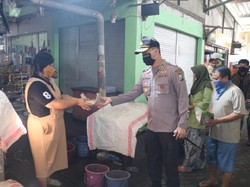 Bantu Warga Terdampak Corona, Dapur Umum Didirikan di Gresik