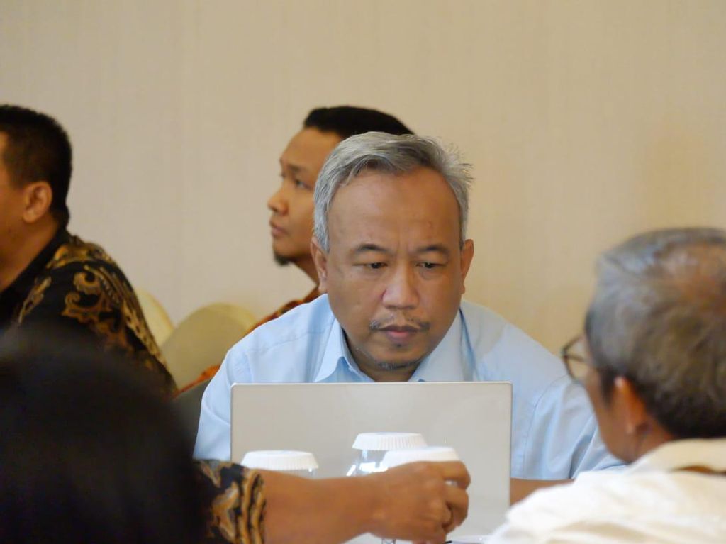 Matematikus dari Solo Ini Anjurkan Nyepi dan Barter di Masa Corona Matematikus dari Solo Ini Anjurkan Nyepi dan Barter di Masa Corona