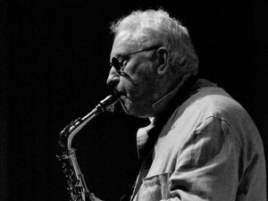 Musisi Lee Konitz Meninggal Dunia karena Corona