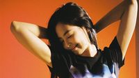 Bikin Iri, Perut Rata Jennie BLACKPINK di Pemotretan Calvin Klein