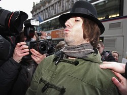 Paparazzi Artinya? Berikut Penjelasan Kata dari Bahasa Italia Ini