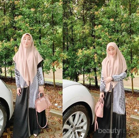 Intip Inspirasi Fashion Hijabers Kalem Ala Larissa Chou Mualaf Yang Jadi Menantu Ustadz Arifin Ilham