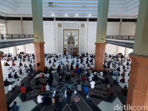 Masih Zona Hijau, 3.945 Masjid di Kabupaten Tasik Tetap Gelar Jumatan