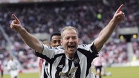 Alan Shearer, 93 laga untuk cetak 75 gol Premier League.Foto: (Getty Images/Stu Forster)