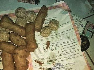 Waduh! Ijazah, CV dan Dokumen Negara Pernah Jadi Bungkus Gorengan