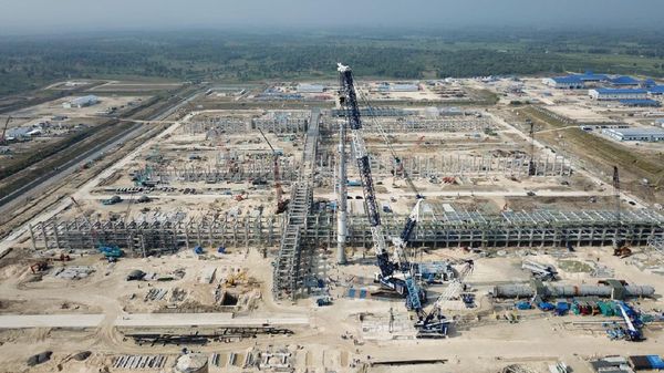 Rekind - JGC Sukses Pengangkatan Heavy Equipment Selexol