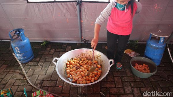 Kota Bekasi Sediakan 12 Dapur Umum Selama PSBB COVID-19