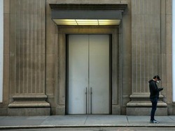 Corona Terus Menyebar, Trump Umumkan Rencana Pembukaan Kembali AS