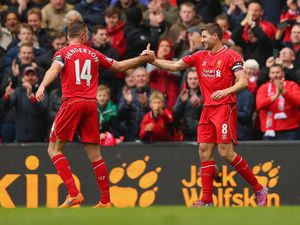 Gerrard Tentang Henderson: Pemuda Pemalu Itu Telah Jadi Sosok Panutan