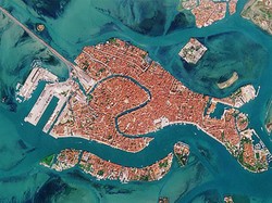 Foto Luar Angkasa Terbaru Venesia, Hampir Kosong