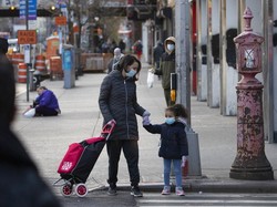 Restoran hingga Salon di New York Akan Dibuka Pekan Depan