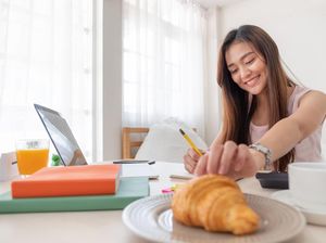 Biar Tetap Sehat, Perhatikan Aturan Ngemil Saat Kerja dari Rumah