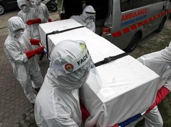 Wanita Tolak Ibunya Dilabeli COVID-19, Begini Pemulasaran Jenazah Probable