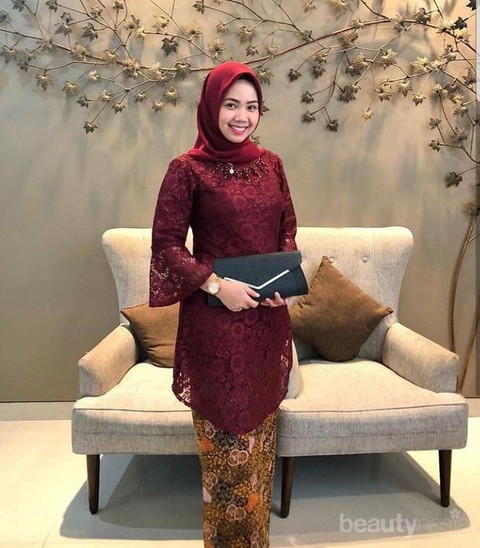 Kombinasi Warna Merah Bata Kain Satin : Jual Kanaka Set ...