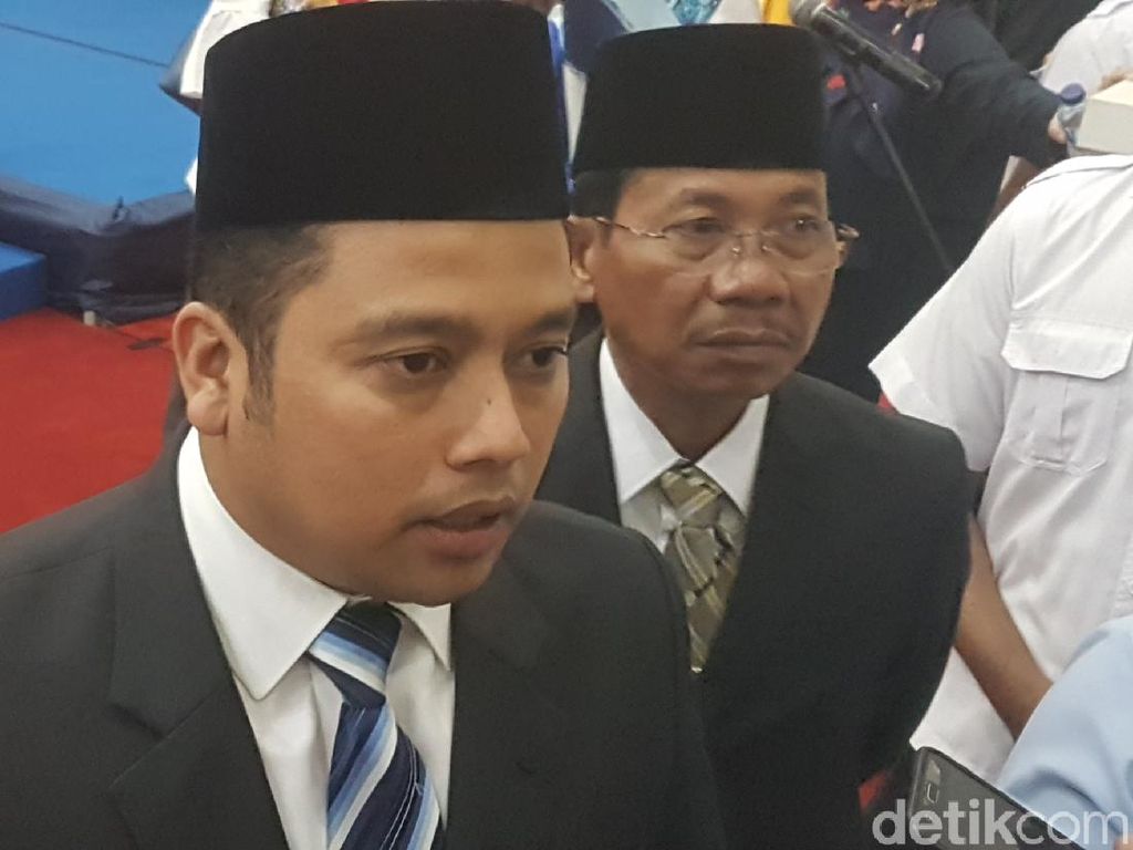 Walkot Tangerang Minta Warga Waspada Klaster Berteduh Saat Musim Hujan Walkot Tangerang Minta Warga Waspada Klaster Berteduh Saat Musim Hujan