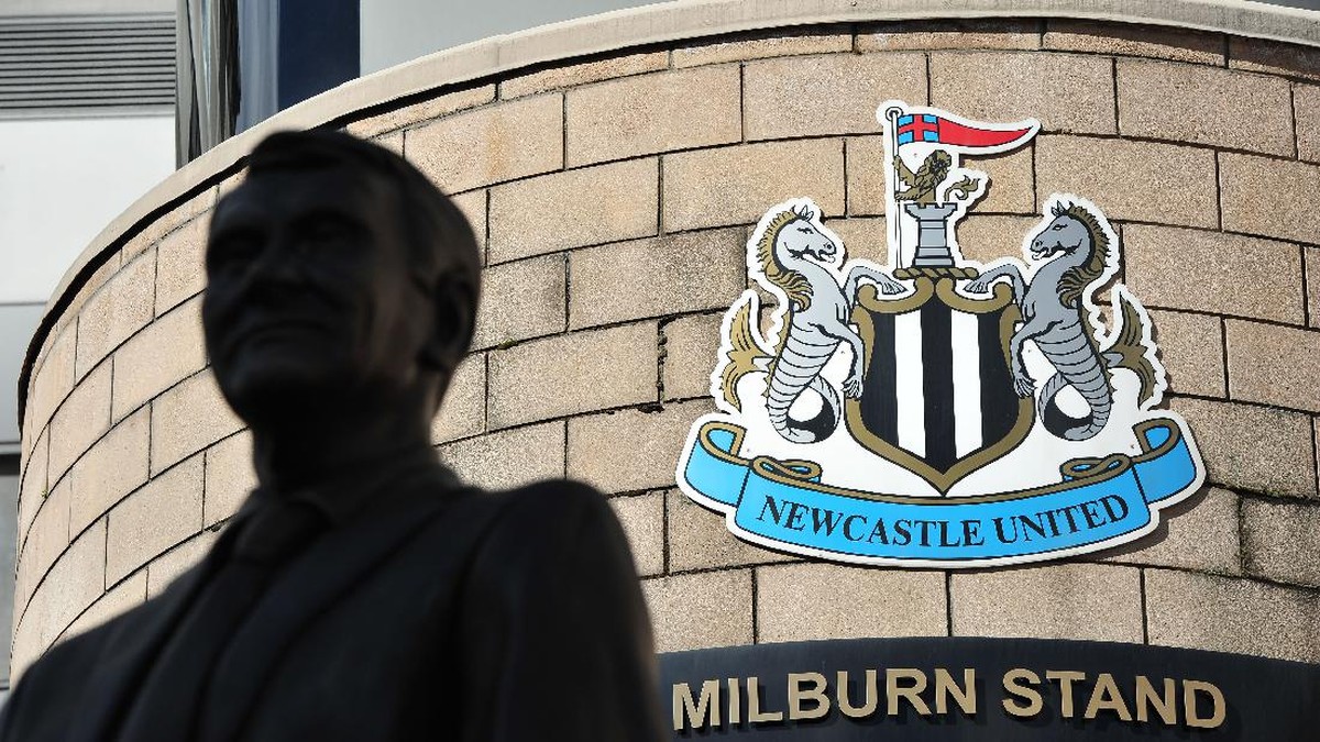 Proses akuisisi Newcastle United masih berjalan alot. (Foto: Getty Images/Mark Runnacles)