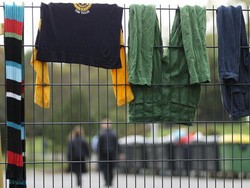 Berjuang Meredam Virus Corona di Asrama Pengungsi di Berlin