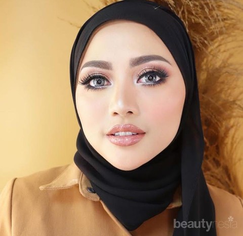 Perubahan Wajah Rachel Vennya Dimakeupin Tasya Farasya ...