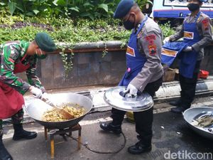 TNI-Polisi Jateng Tandem Buka Dapur Umum di 11 Lokasi