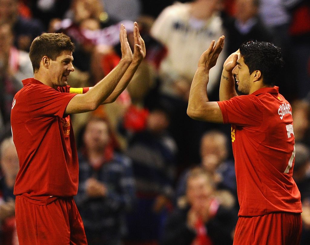 Steven Gerrard dan Luis Suarez