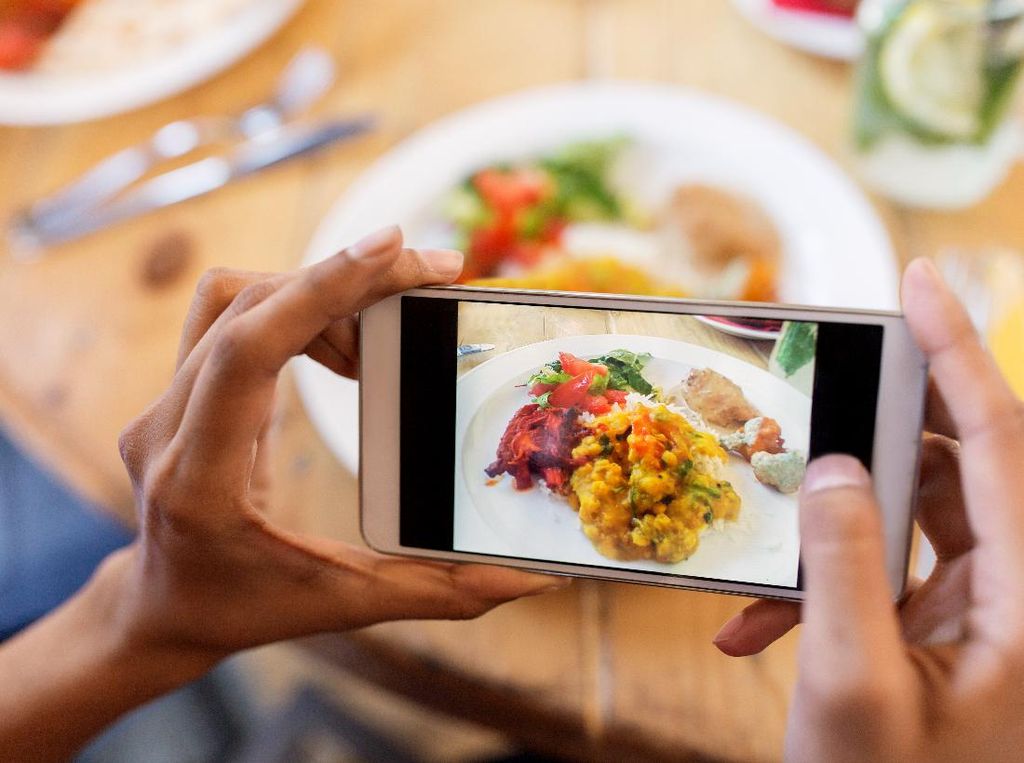 Menggugah Selera! Buat Foto Makanan Lebih Menarik dengan Tips Ini Menggugah Selera! Buat Foto Makanan Lebih Menarik dengan Tips Ini