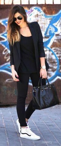 Tampil dengan Style Smart Casual, Padu 