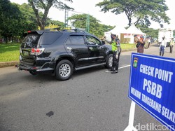 Kendaraan Umum-Angkutan Kereta Dibatasi Selama PSBB Tangsel, Begini Aturannya