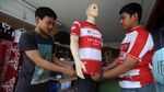 Madura United Lelang Jersey untuk Perangi COVID-19