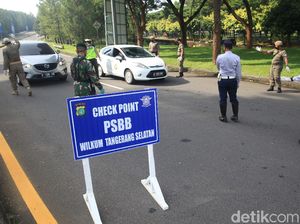 Masih Ada Warga Langgar PSBB di Tangsel, Petugas Beri Surat Teguran Masih Ada Warga Langgar PSBB di Tangsel, Petugas Beri Surat Teguran