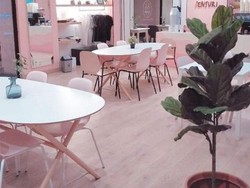 Ini Kedai Kopi Serba Pink Langganan Selebgram Medan