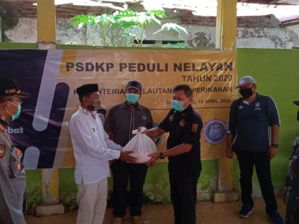 KKP Apresiasi Pengusaha Perikanan Bantu Nelayan Pesisir Saat Corona KKP Apresiasi Pengusaha Perikanan Bantu Nelayan Pesisir Saat Corona