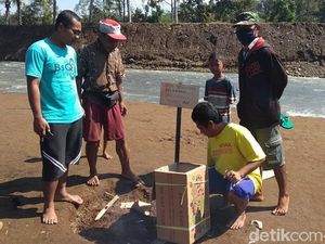 ESDM Cek Gelembung Gas Misterius di Sungai Magelang, Apa Hasilnya? ESDM Cek Gelembung Gas Misterius di Sungai Magelang, Apa Hasilnya?