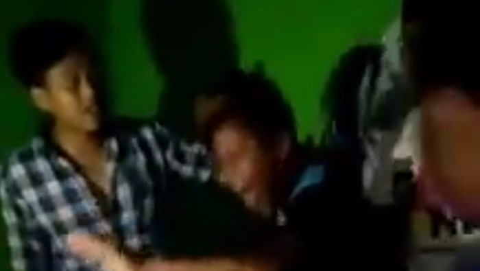 Tangkapan layar pelaku penyekapan balita di Batang diamankan warga