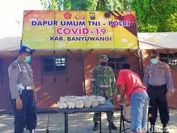 TNI-Polri Banyuwangi Bangun Dapur Umum untuk Warga Terdampak Corona