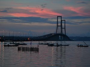 Ojo Lali Yo Rek, Malam Ini Jembatan Suramadu Ditutup 2 Jam