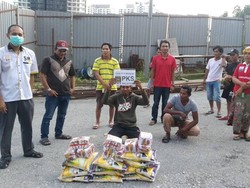 HNW Sumbang Bantuan buat TKI Terisolasi di Pedalaman Malaysia