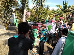 Cegah Corona, Warga Bengkulu Secara Swadaya Semprot Disinfektan ke Tempat Umum