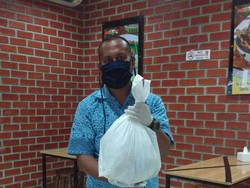 Siasati Pandemi Corona, Perusahaan Taksi Ini Buka Layanan Antar Logistik