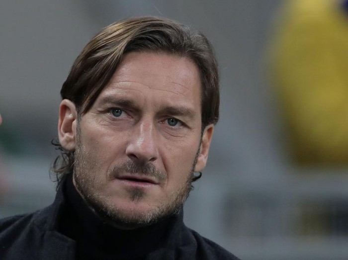 MILAN, ITALY - DECEMBER 06:  AS Roma former player Francesco Totti looks on prior to the Serie A match between FC Internazionale and AS Roma at Stadio Giuseppe Meazza on December 6, 2019 in Milan, Italy.  (Photo by Emilio Andreoli/Getty Images)