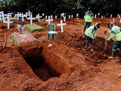 Media Asing Angkat Kisah Penggali Kubur Jakarta Hampir Tak Bisa Beristirahat