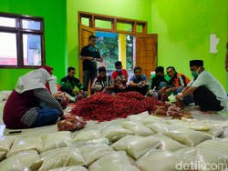 Cerita Petani Nekat Sumbangkan Cabai Demi Bisa Bantu Warga Terdampak Corona