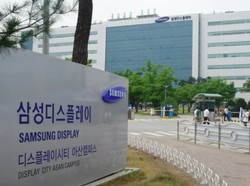 Karyawan Samsung Tembus Lockdown Vietnam