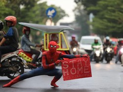 Spiderman-Thanos Kampanye di Jalanan Makassar, Minta Warga Stay at Home