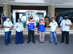 Mitigasi COVID-19, Pertamina Distribusikan 1.800 Paket Sembako Lansia