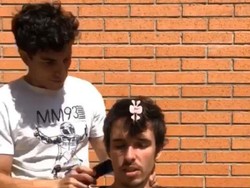 Momen Marquez Bersaudara Potong Rambut di Tengah Pandemi Corona