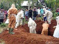 Riwayat Pedagang Kacang di Sukabumi Dimakamkan dengan Protokol COVID-19