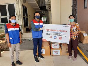 Pertamina Berikan Bantuan APD ke Tenaga Medis RS Rujukan di Serang