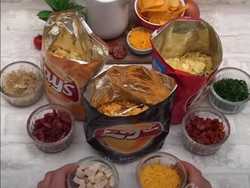 Begini Cara Menikmati Keripik Kentang Agar Lebih Enak