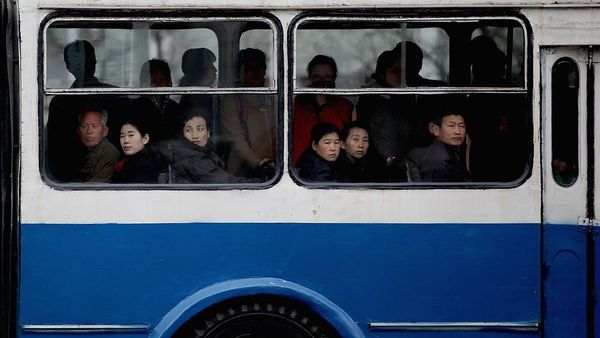 Potret Langka Lalu Lalang Kendaraan di Negara Kim Jong Un