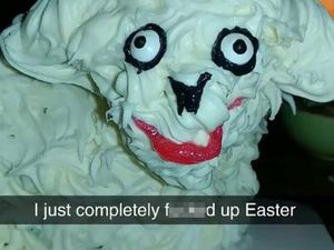 Ngakak! Wanita Ini Bikin Kue Domba Tampilannya Jadi Menyeramkan